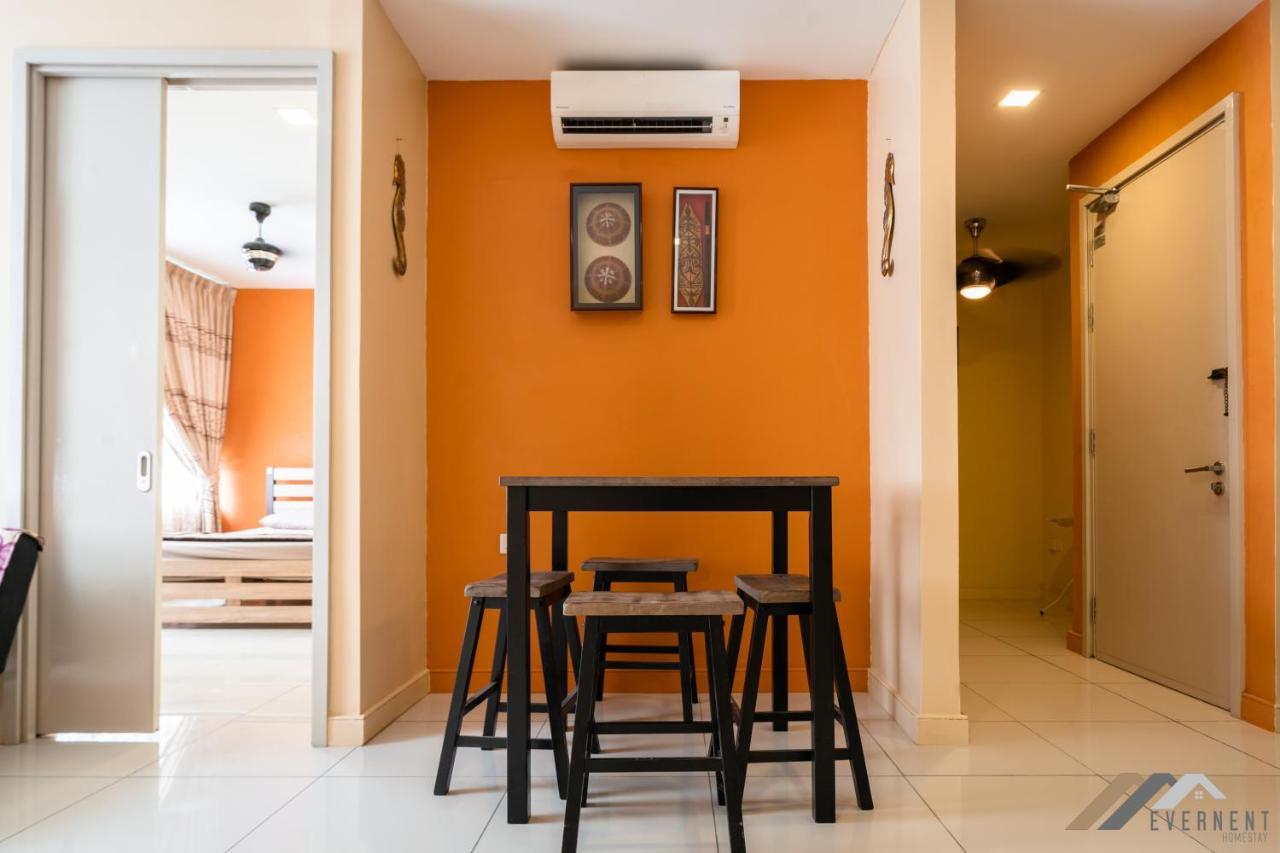 Marina Times Square Homestay By Evernent Мири Екстериор снимка