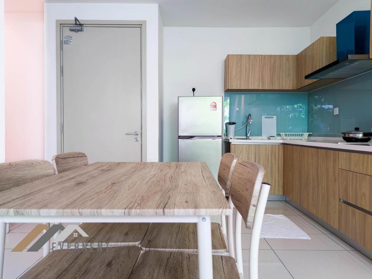 Marina Times Square Homestay By Evernent Мири Екстериор снимка