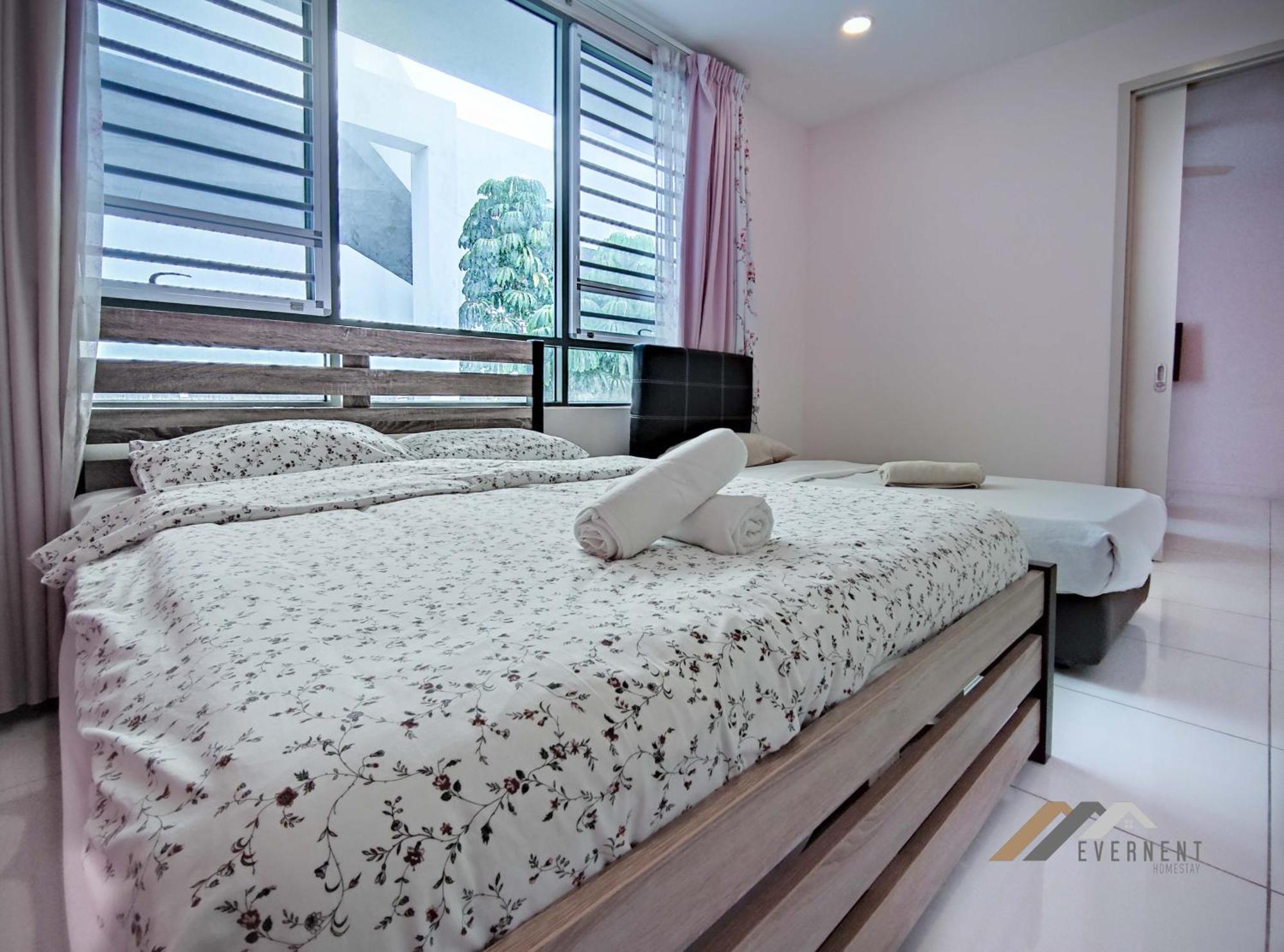 Marina Times Square Homestay By Evernent Мири Екстериор снимка